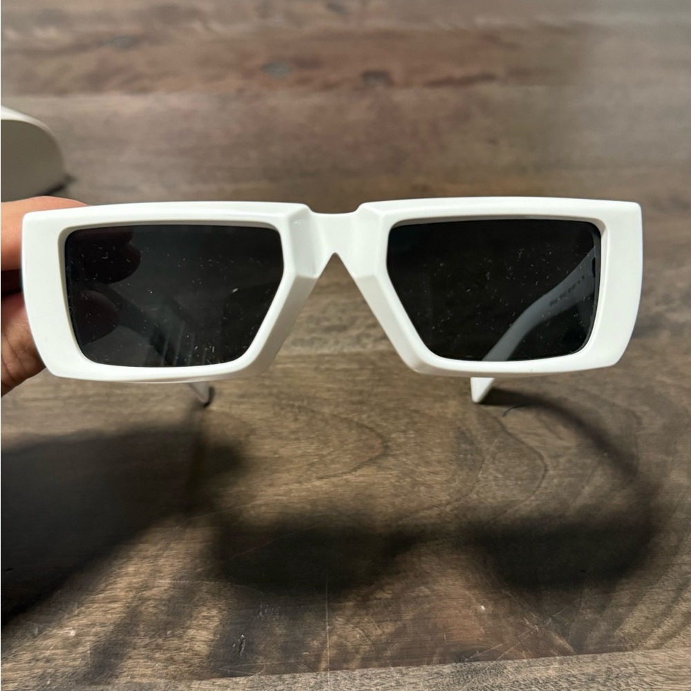 Unisex Prada Runway Sunglasses - Picture 3 of 11